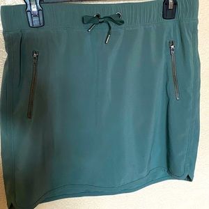 Athleta skort.
